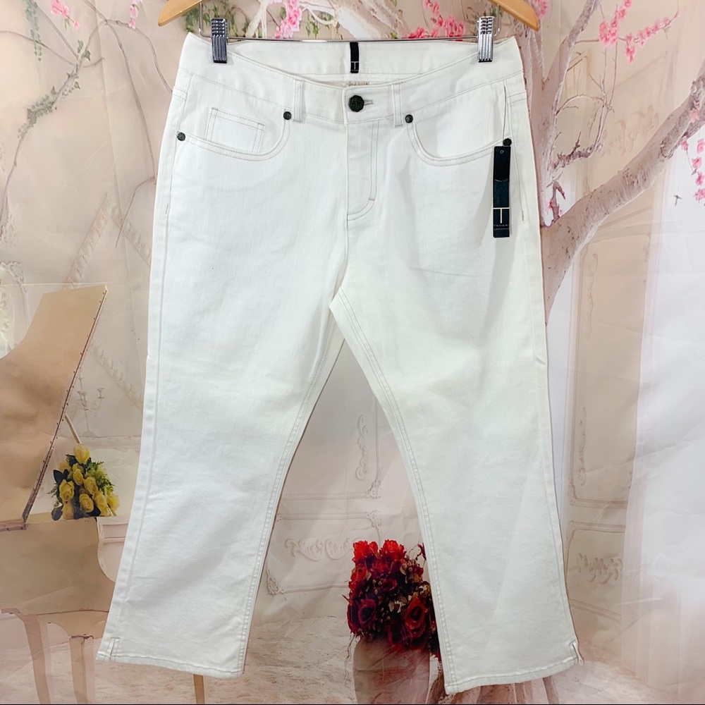 NEW T Tahari Hughes Crop Jeans in White